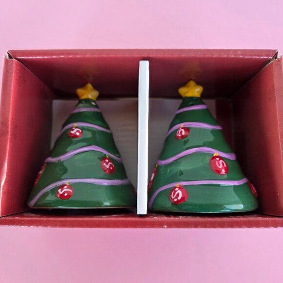 Pfaltzgraff Christmas Tree Salt & Pepper Set - Hand Painted Set Vintage 2013 - Picture 7 of 8